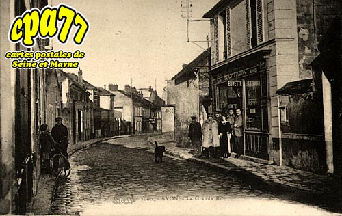 Avon - La Grande Rue
