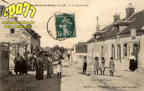 Bazoches Ls Bray - La Grande Rue