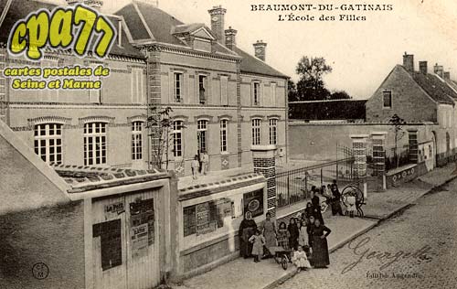 Beaumont Du Gtinais - L'Ecole des Filles