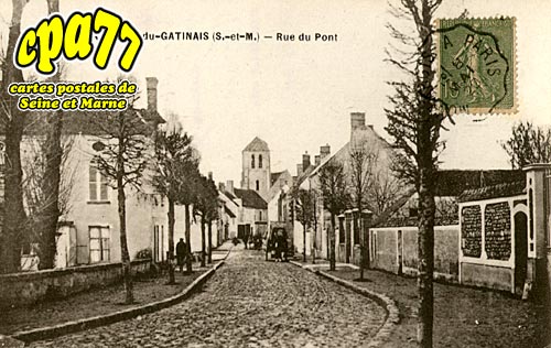 Beaumont Du Gtinais - Rue du Pont