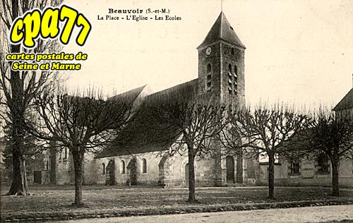 Beauvoir - La Place - L'Eglise - Les Ecoles