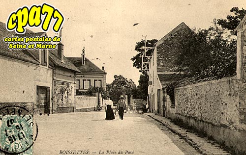 Boissettes - La Place du Pav