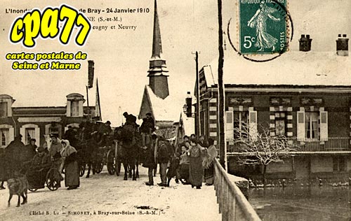 Bray Sur Seine - L'Inondation de la Vallée de Bray - 24 Janvier 1910 - Mouy-sur-Seine - L'Arrivée des Rescapés de Peugny et Neuvry