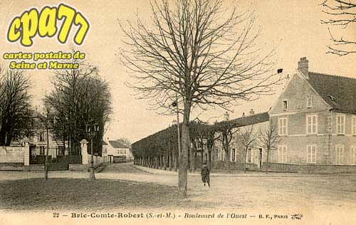 Brie Comte Robert - Boulevard de l'Ouest