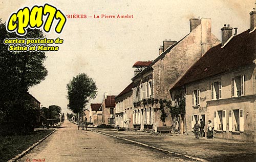 Bussières - La Pierre Amelot