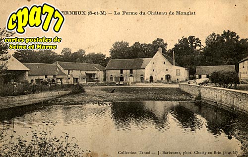 Cerneux - La Ferme du Chteau de Montglat