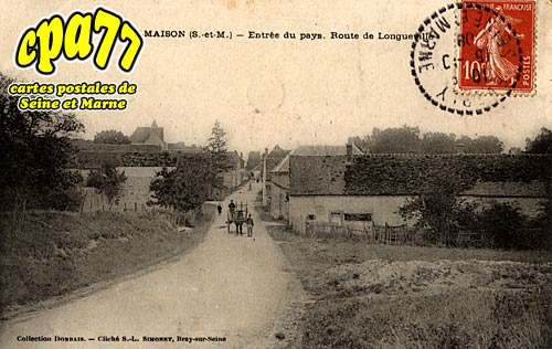 Chalmaison - Entre du Pays - Route de Longueville
