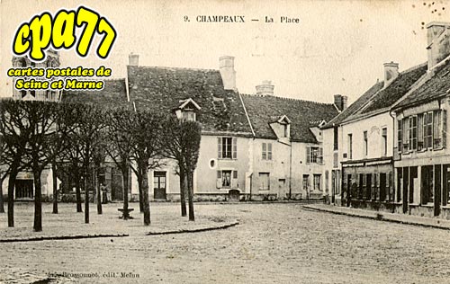 Champeaux - La Place 8