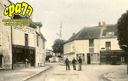 Champeaux - La Place (en l'tat)