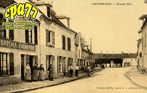 Champeaux - Grande Rue