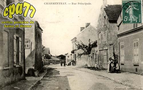 Charmentray - Rue Principale