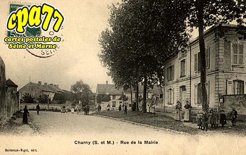 Charny - Rue de la Mairie