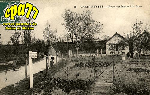 Chartrettes - Route conduisant  la Seine