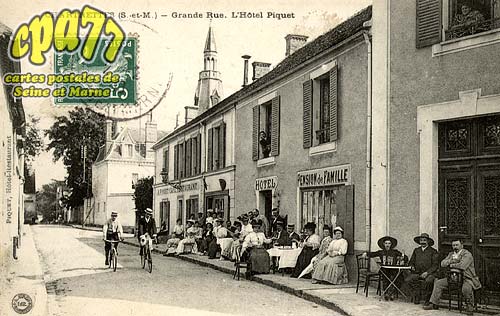 Chartrettes - Grande Rue - Htel Piquet