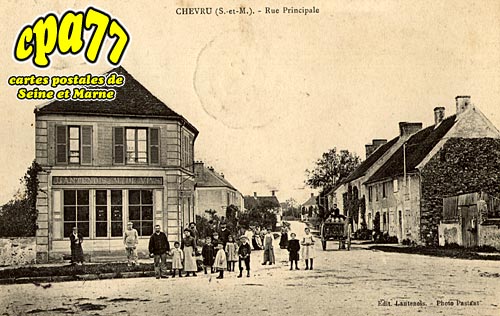 Chevru - Rue Principale