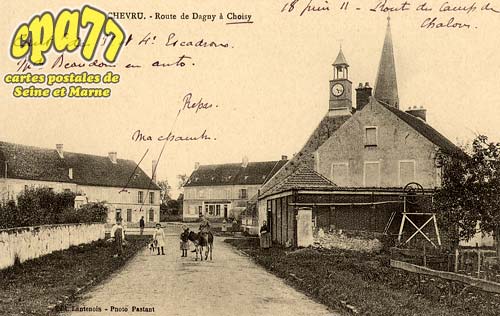 Chevru - Route de Dagny  Choisy