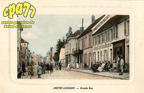 Chevry Cossigny - Grande Rue