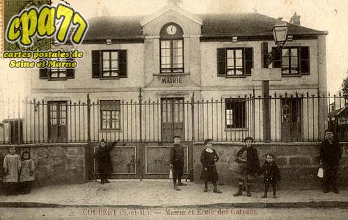 Coubert - Mairie et Ecole des Garçons