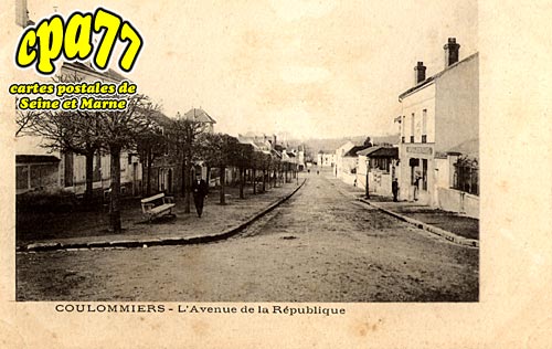Coulommiers - L'Avenue de la Rpublique