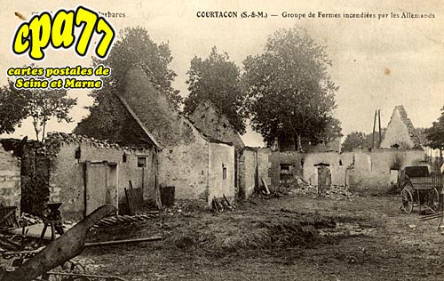 Courtacon - L'Invasion des Barbares en 1914 - Groupe de Ferme incendiée par les allemands
