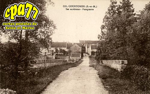 Courtomer - Ses Environs - Pompierre