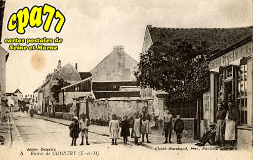 Courtry - L'Entre du Village