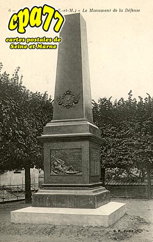 Crcy La Chapelle - Le Monument de la Dfense