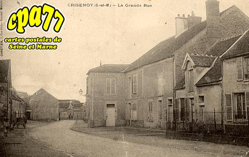 Crisenoy - La Grande Rue