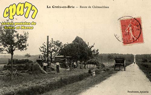 La Croix En Brie - Route de Chateaubleau