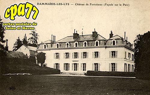Dammarie Les Lys - Chteau de Fortoiseau (Faade sur le Parc)