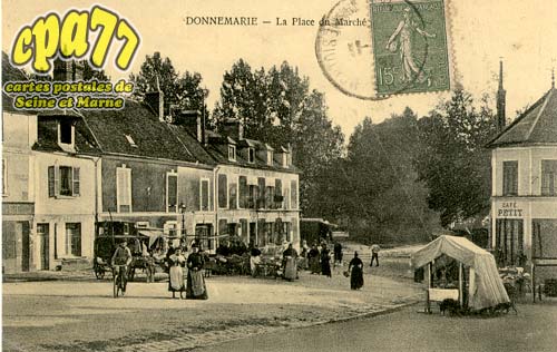 Donnemarie Dontilly - La Place du March