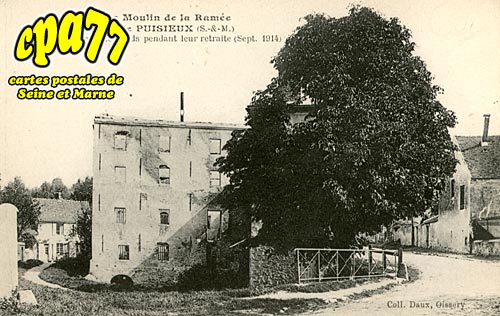 Douy La Ramée - Le Moulin de la Ramée - Incendié par les allemands pendant  leur retraite (sept. 1914)