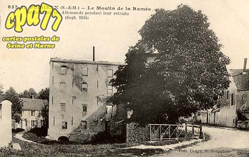 Douy La Rame - Puisieux - Le Moulin de la Rame incendi par les allemands pendant leur retraite (sept. 1914)