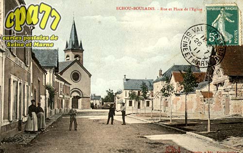 chouboulains - Rue et Place de l'Eglise