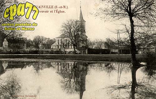 merainville - L'Abreuvoir et l'Eglise