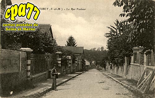 Esbly - La Rue Pasteur