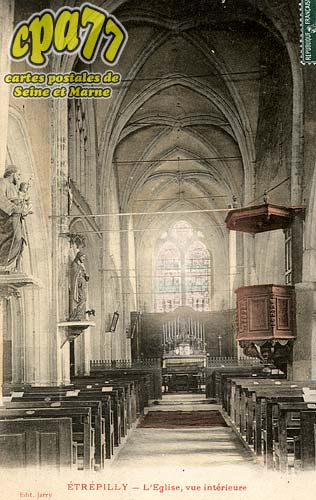 trpilly - L'glise, vue intrieure
