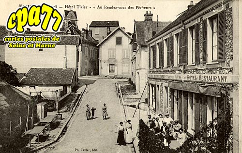 Fontaine Le Port - Htel Tixier - 