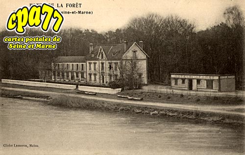 Fontaine Le Port - Htel de la Fort