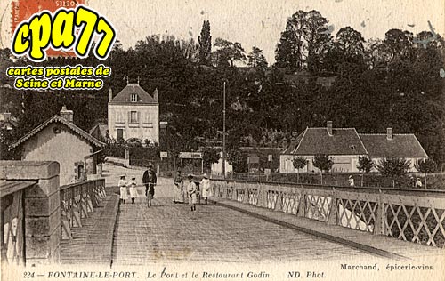 Fontaine Le Port - Le Pont et le restaurant Godin