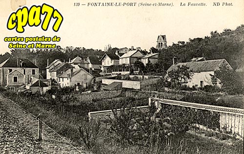 Fontaine Le Port - La Fauvette