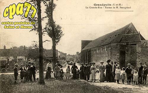 Grandpuits Bailly Carrois - La Grande-Rue - Ferme de M. Beaugrand