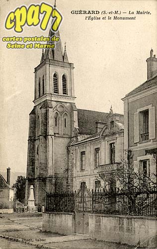 Gurard - La Mairie, l'Eglise et le Monument