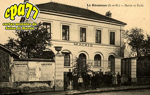 La Houssaye En Brie - Mairie et Ecole