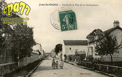 Jouy Le Chtel - Entre de la Rue de la Gendarmerie