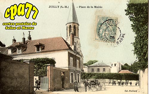 Juilly - Place de la Mairie