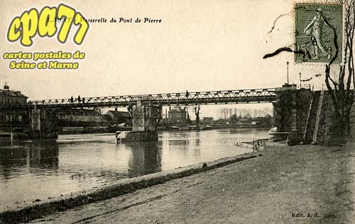 Lagny Sur Marne - Passerelle du Pont de Pierre