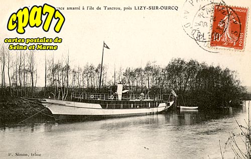 Lizy Sur Ourcq - Yacht de plaisance amarr  l'ile de Tancrou