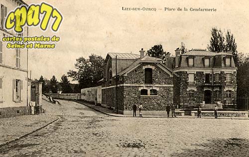 Lizy Sur Ourcq - Place de la Gendarmerie