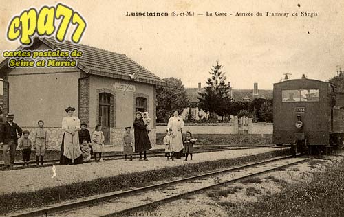 Luisetaines - La Gare - Arrive du Tramway de Nangis